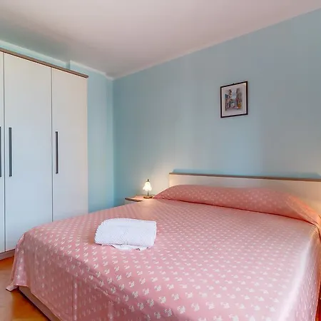 Marisa Apartment *